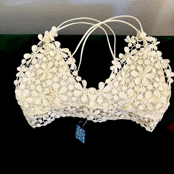Free People Other - Free People Bralette, new with tags!